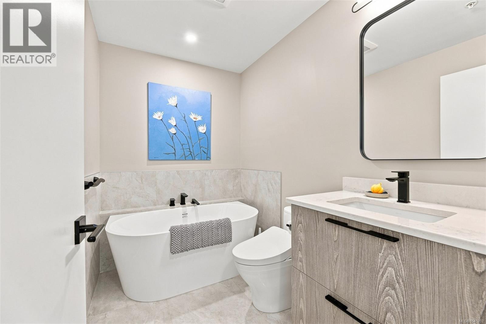 403 1015 Johnson Street, Victoria