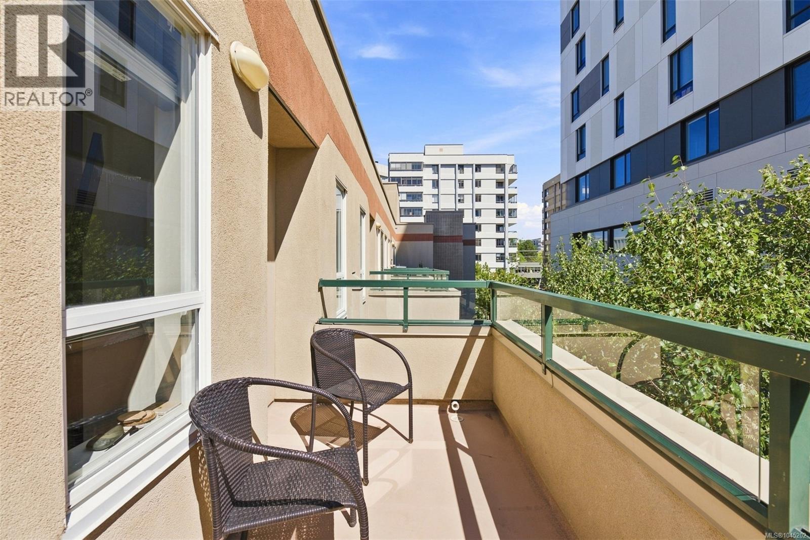 403 1015 Johnson Street, Victoria
