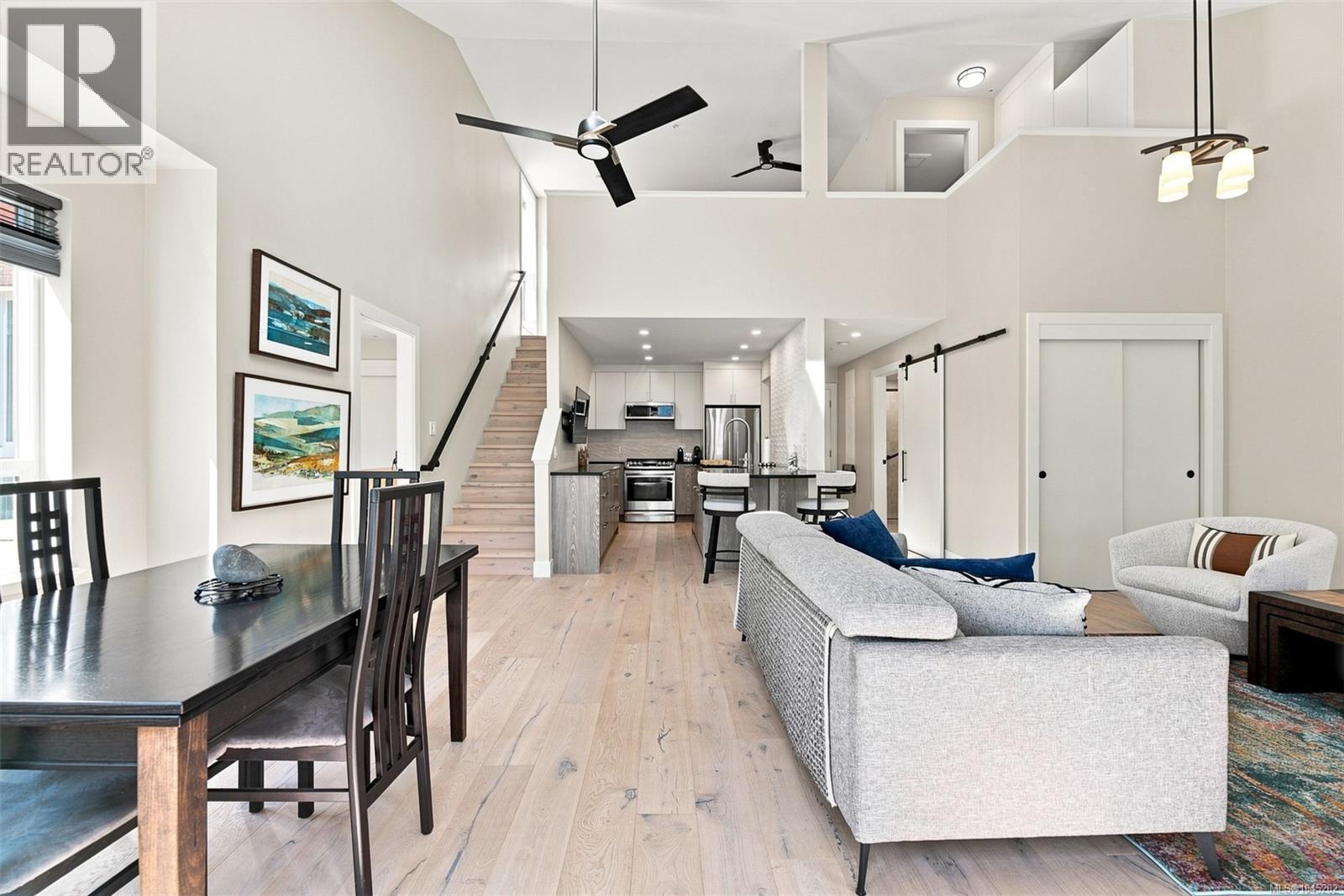 403 1015 Johnson Street, Victoria