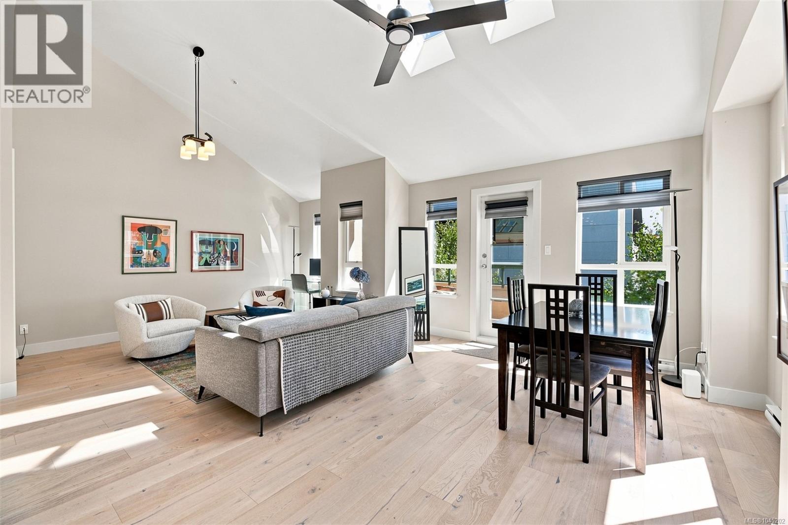 403 1015 Johnson Street, Victoria