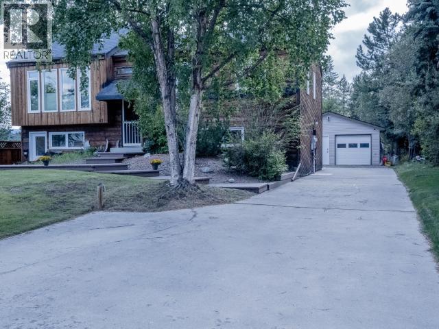 41 TAMARACK DRIVE - 2