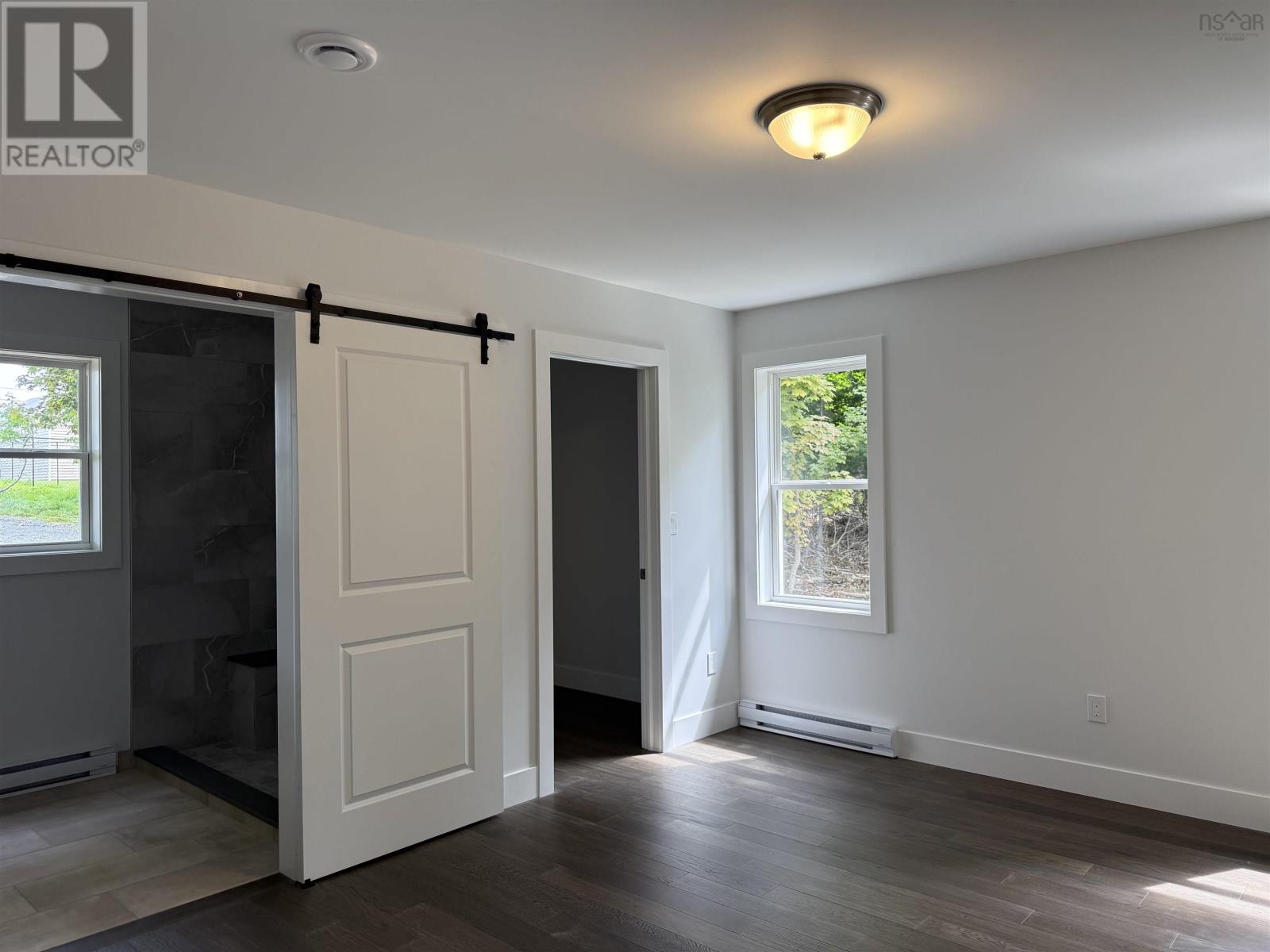 Property 20 of 43 of 45 Alexander Street