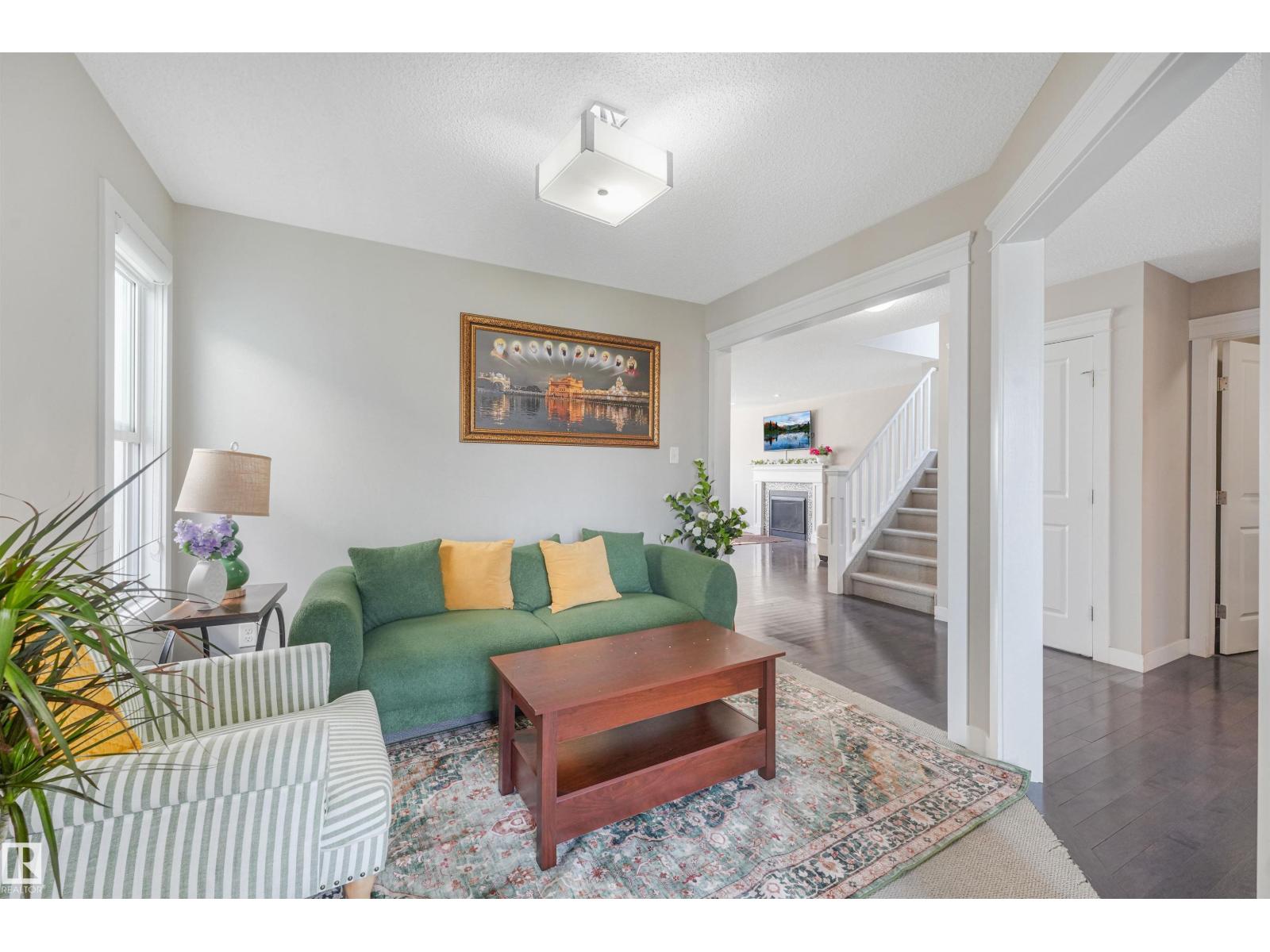 3359 13 AV NW - Image 4