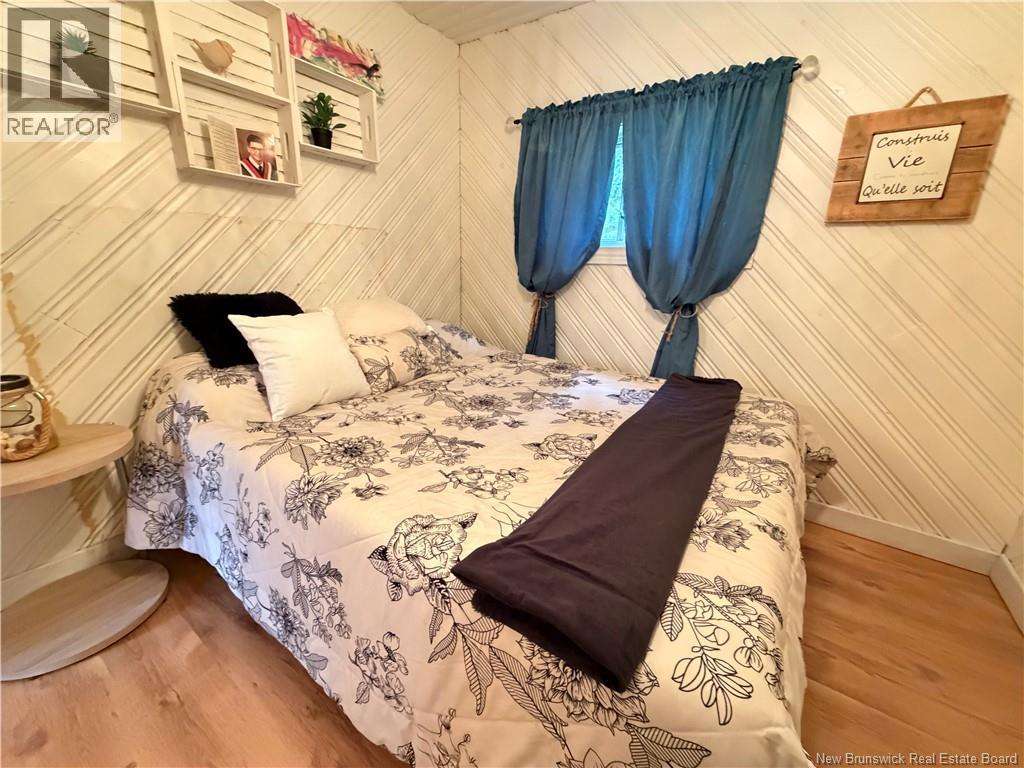 482 Valcourt Road - 20