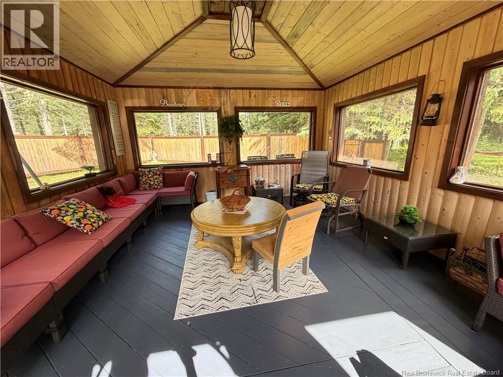 482 Valcourt Road - 26