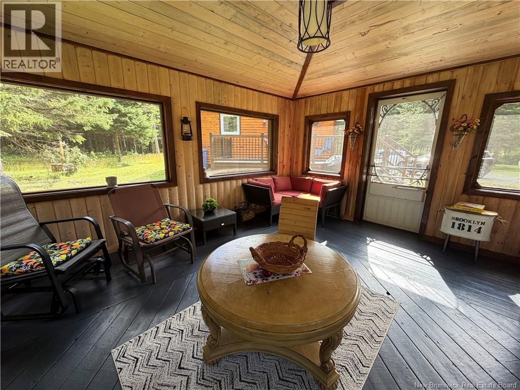 482 Valcourt Road - 28