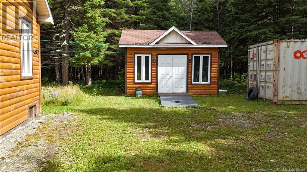 482 Valcourt Road - 33