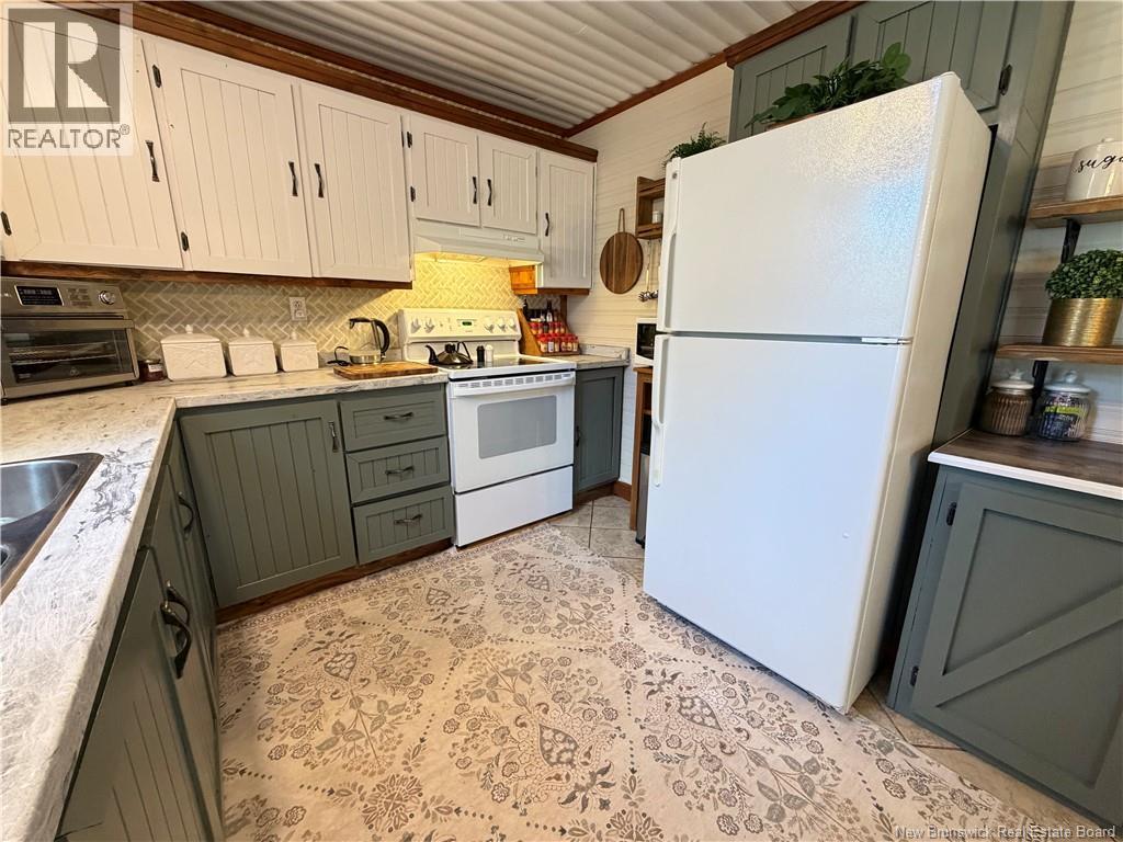 482 Valcourt Road - 7