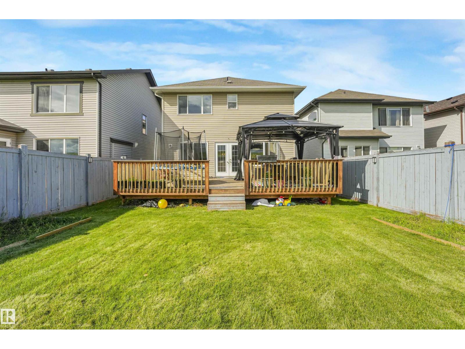 3359 13 AV NW - Image 55