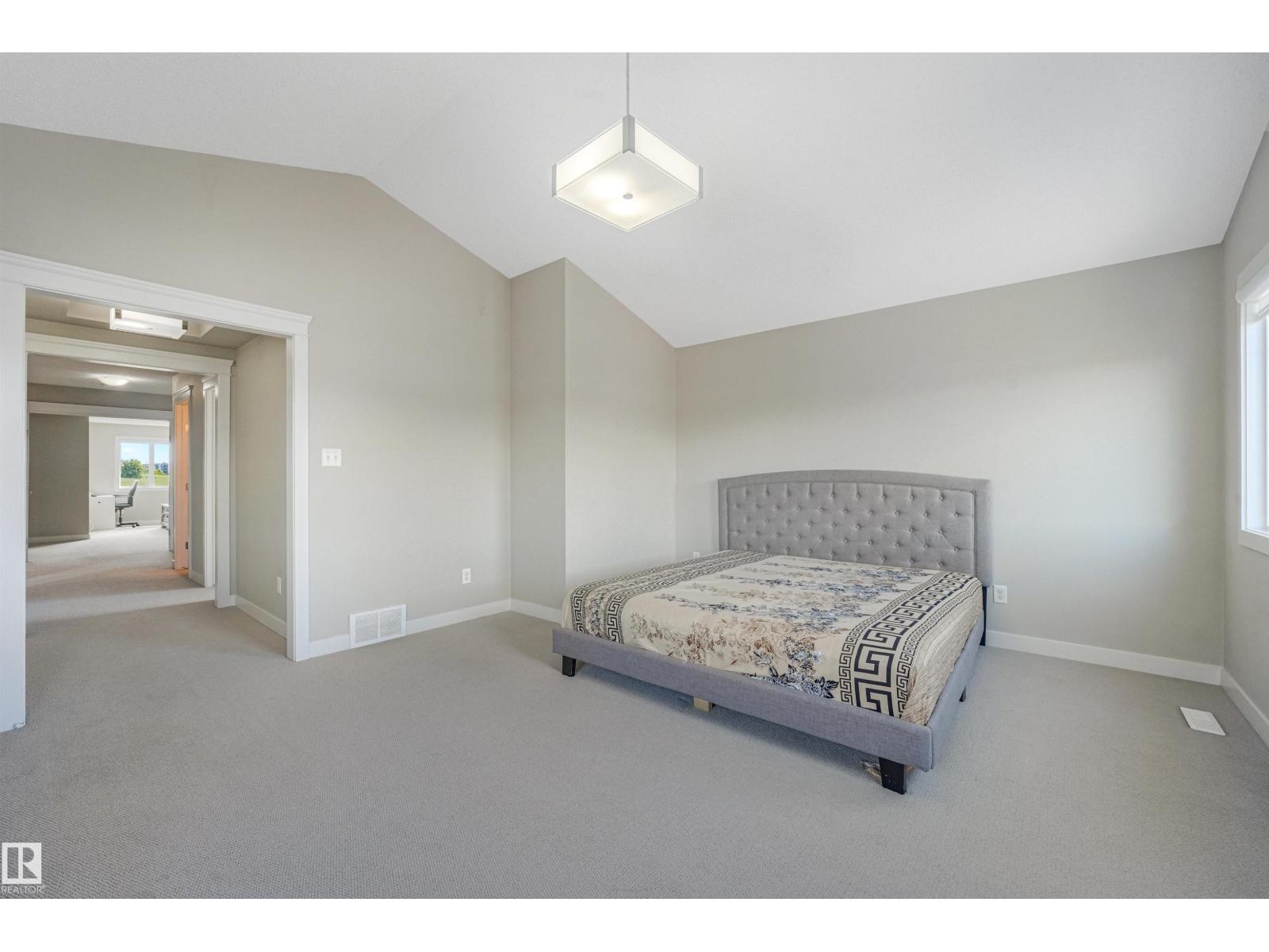 3359 13 AV NW - Image 26