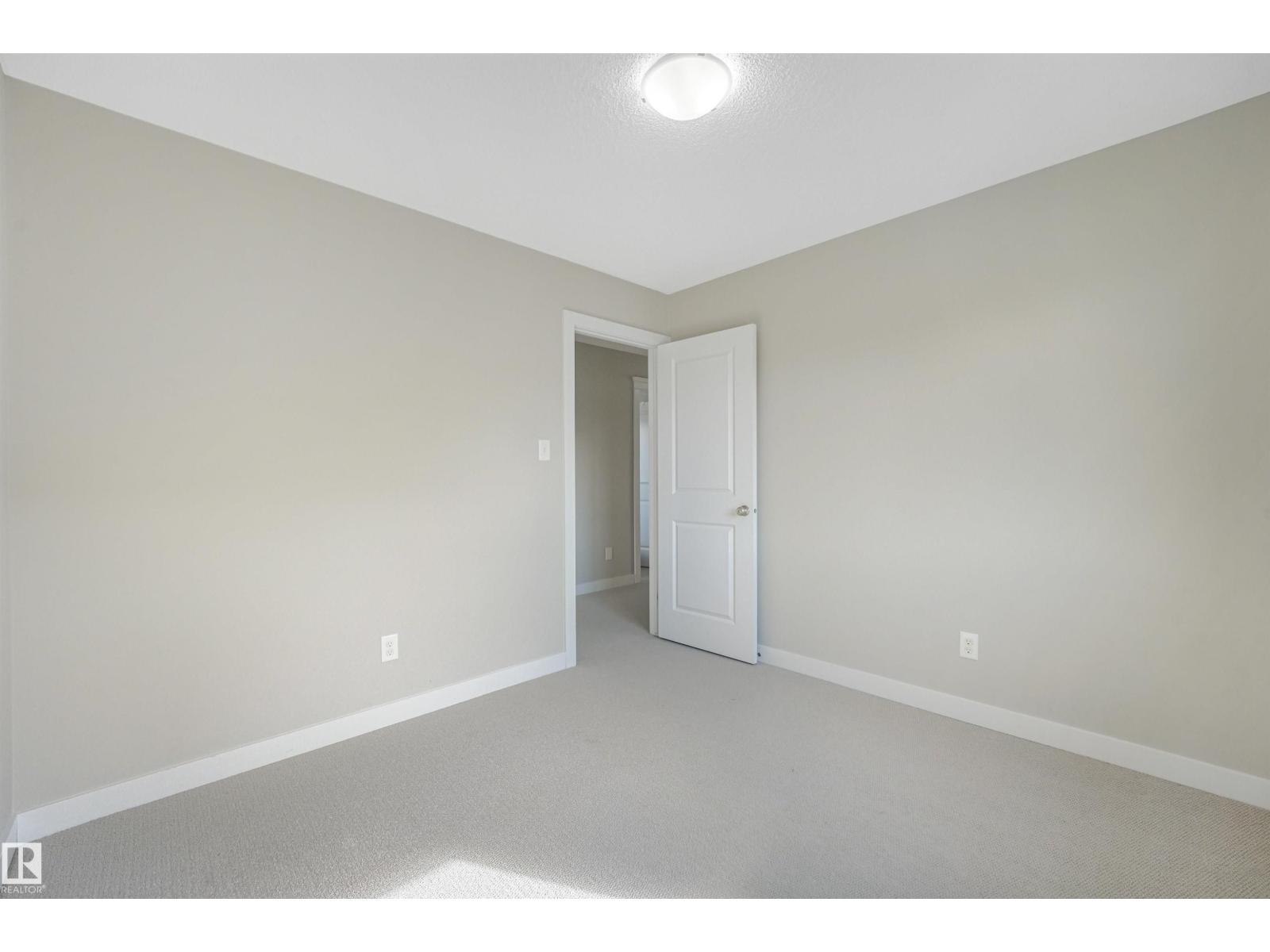3359 13 AV NW - 29