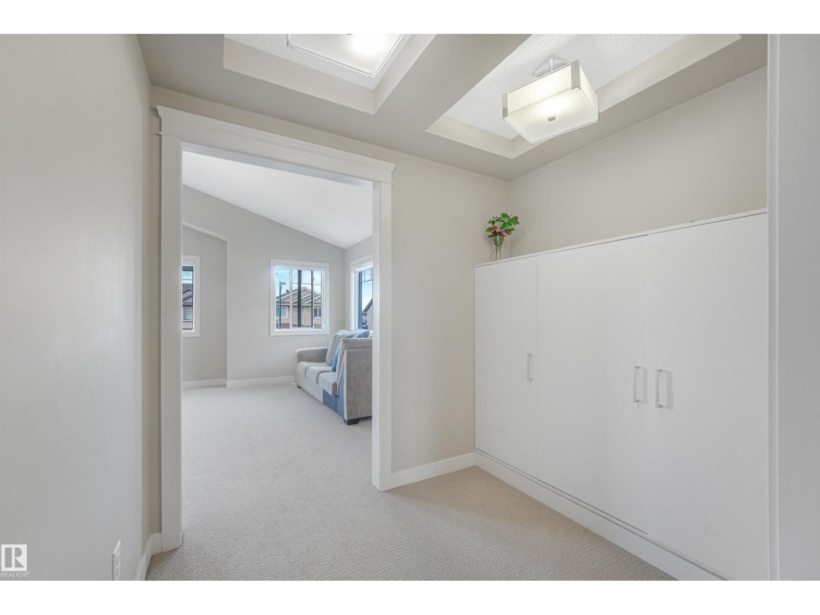 3359 13 AV NW - Image 23