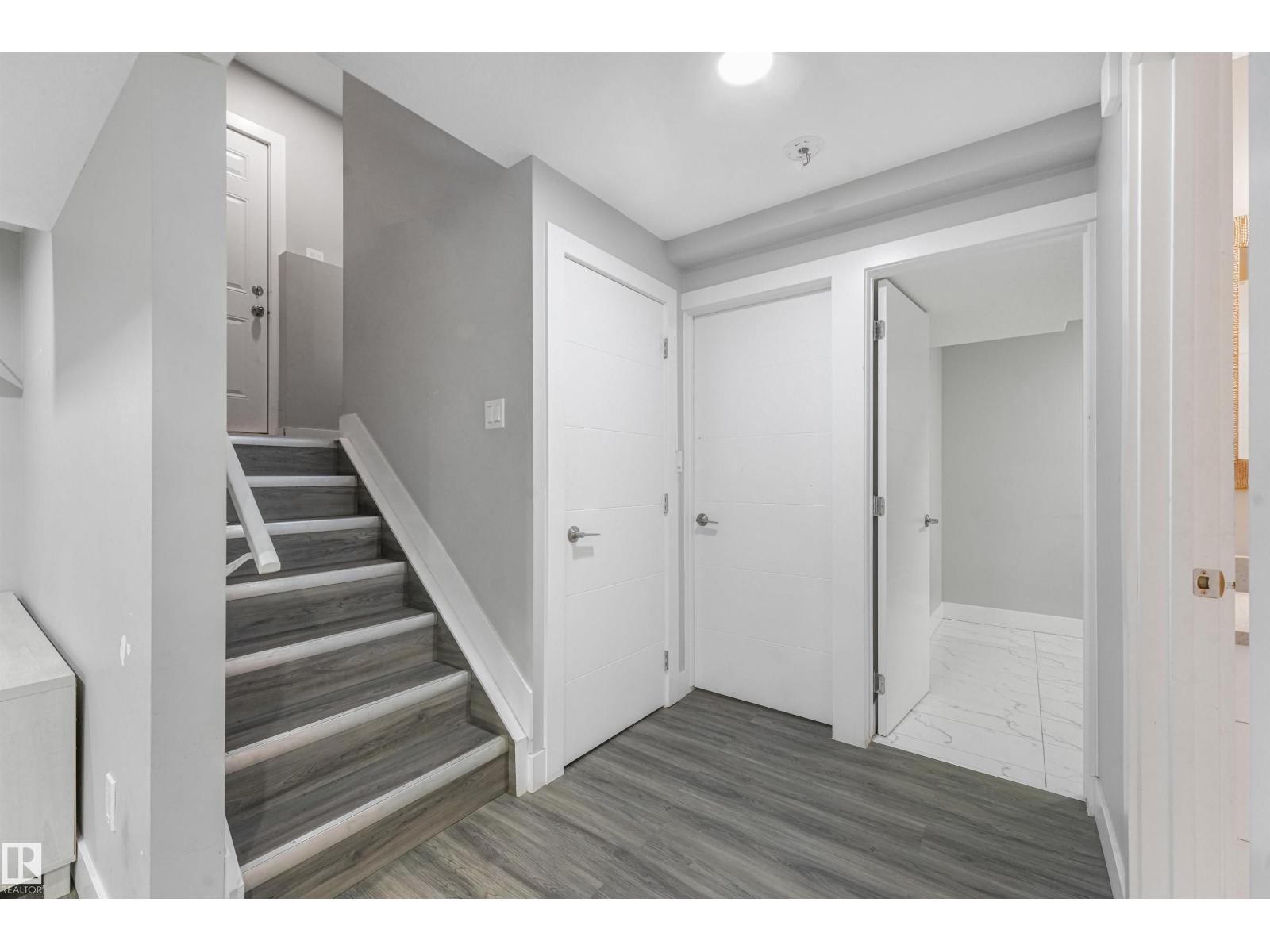 3359 13 AV NW - Image 39