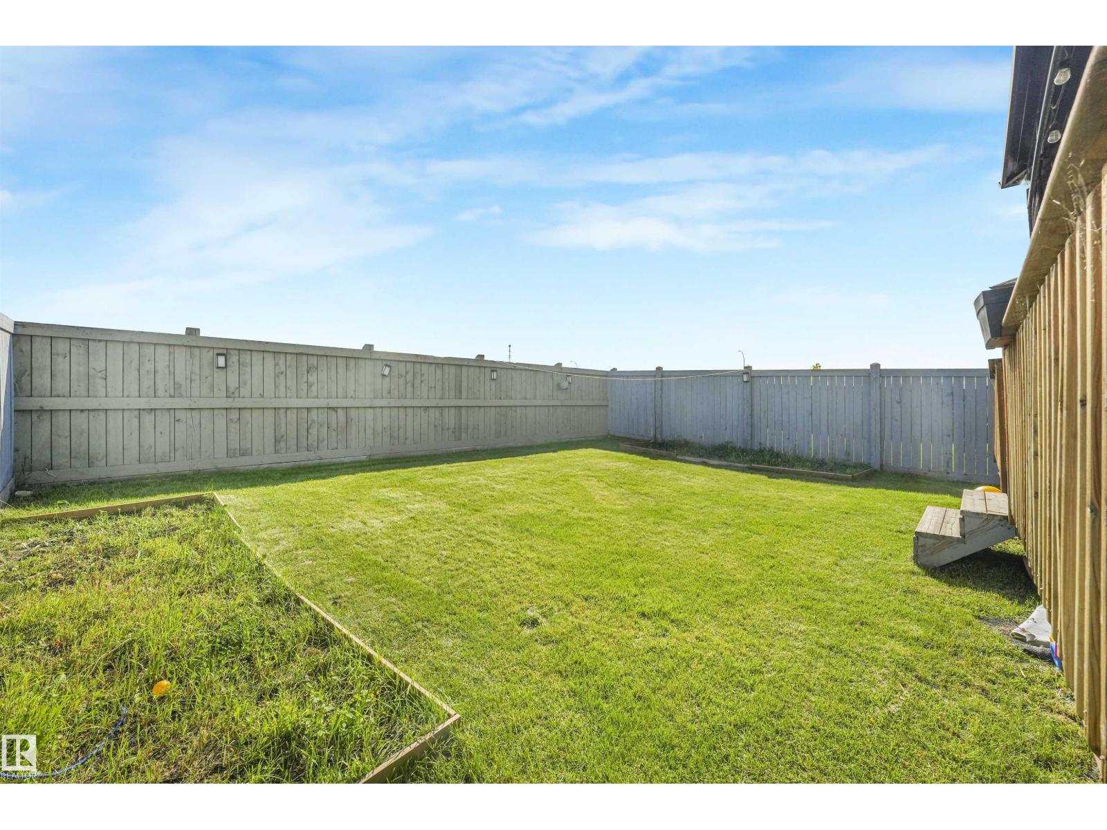 3359 13 AV NW - Image 57