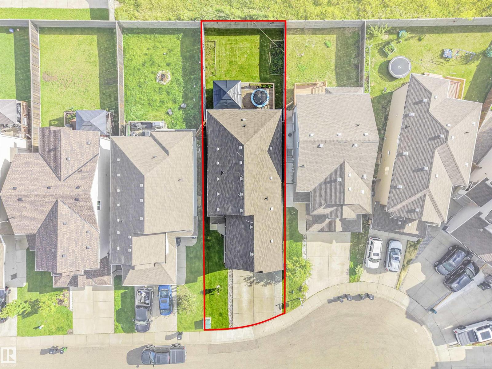 3359 13 AV NW - Image 58