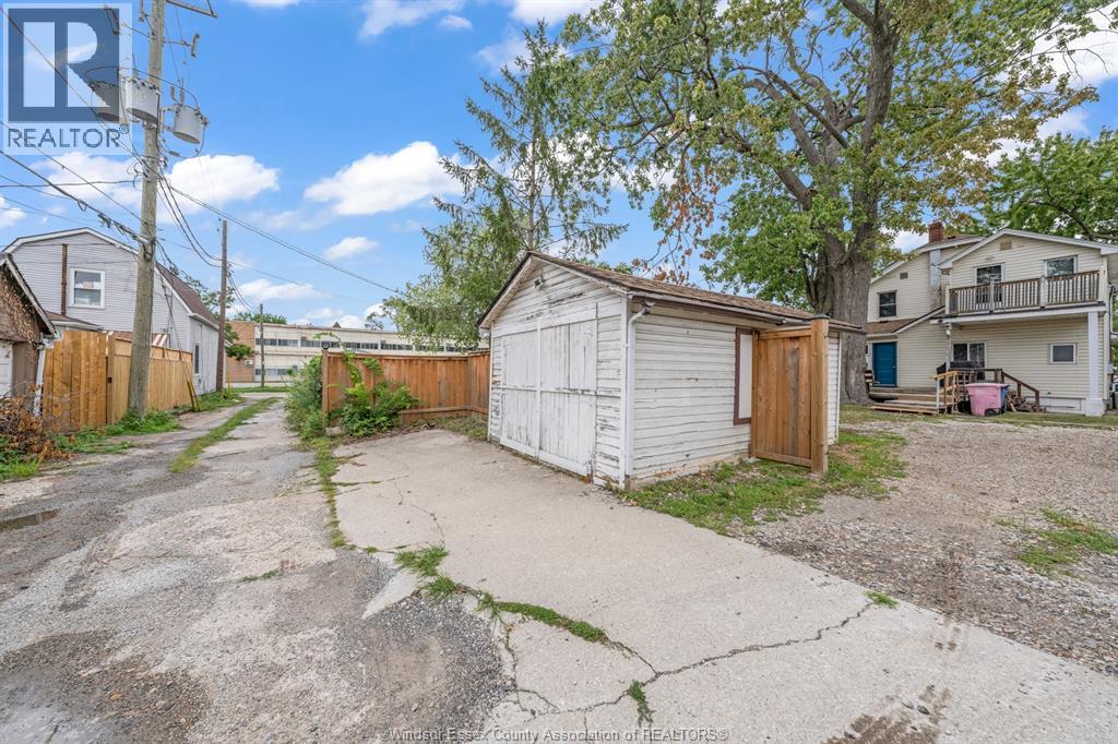 427 CAMERON - Image 27