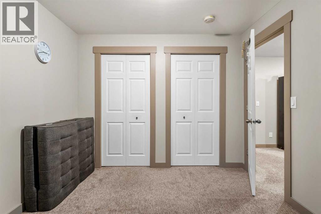 562 Cranston Drive SE - 22