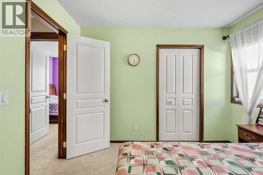 562 Cranston Drive SE - 14