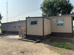 Porch - 43078 Mile 82n Road, Beausejour, MB R0E0C0 Photo 6