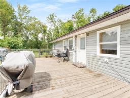 Living room/Dining room - 5 Drabyk Road, Lac Du Bonnet, MB R0E1A0 Photo 6