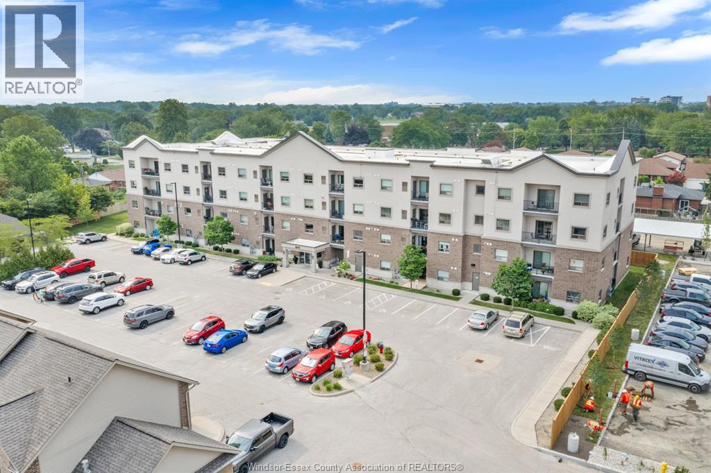 #402 8475 WYANDOTTE STREET East - 2