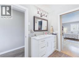 6210 33 Highway E, Kelowna, BC V1P1H8 Photo 32