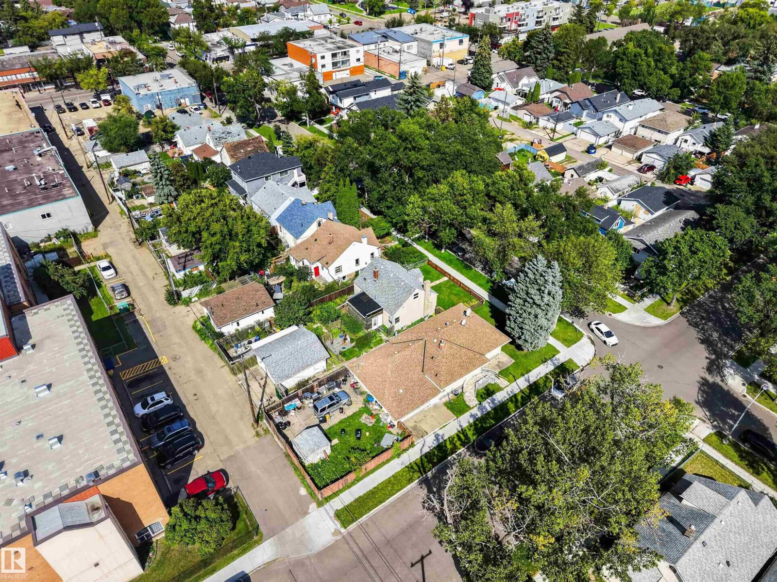 9402 117 Avenue NW - 20
