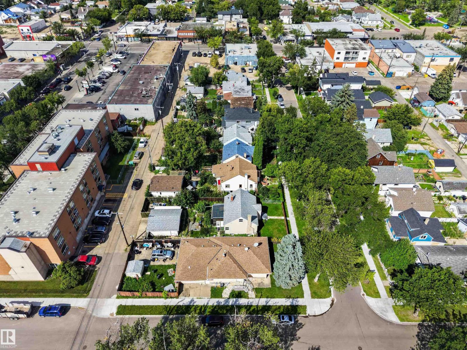 9402 117 Avenue NW - 9