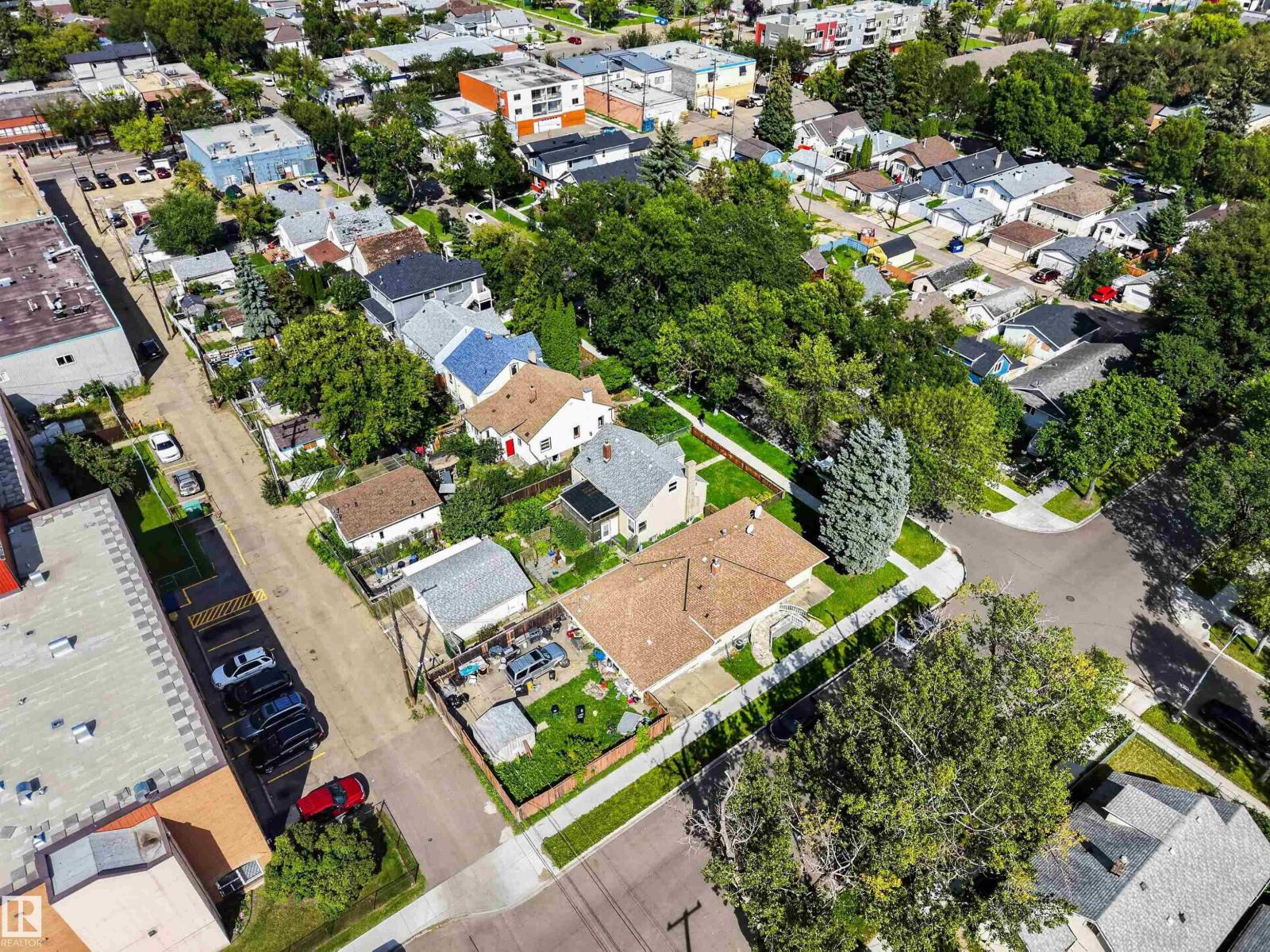 9402 117 Avenue NW - Image 19