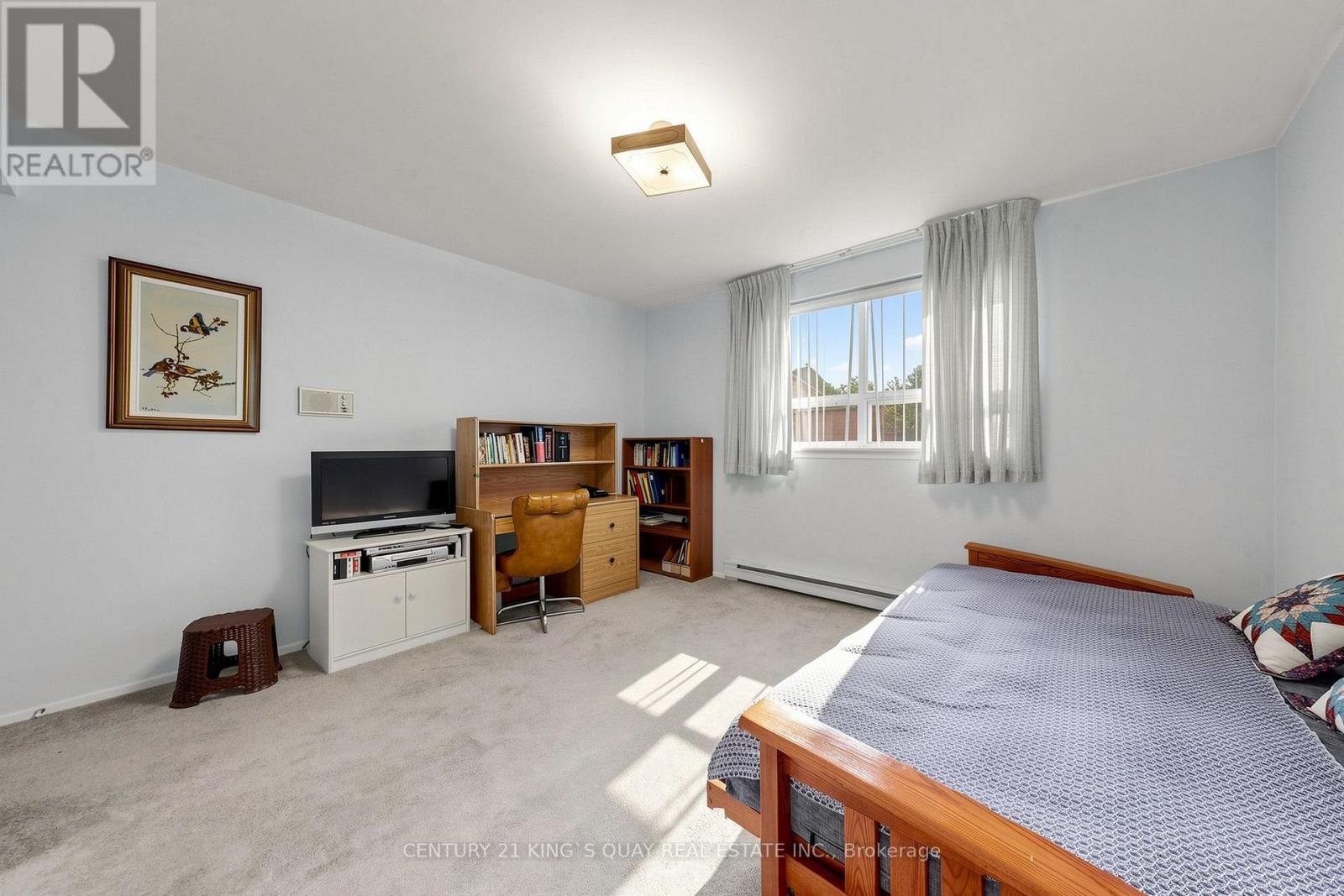 35 COXWELL AVENUE - 24