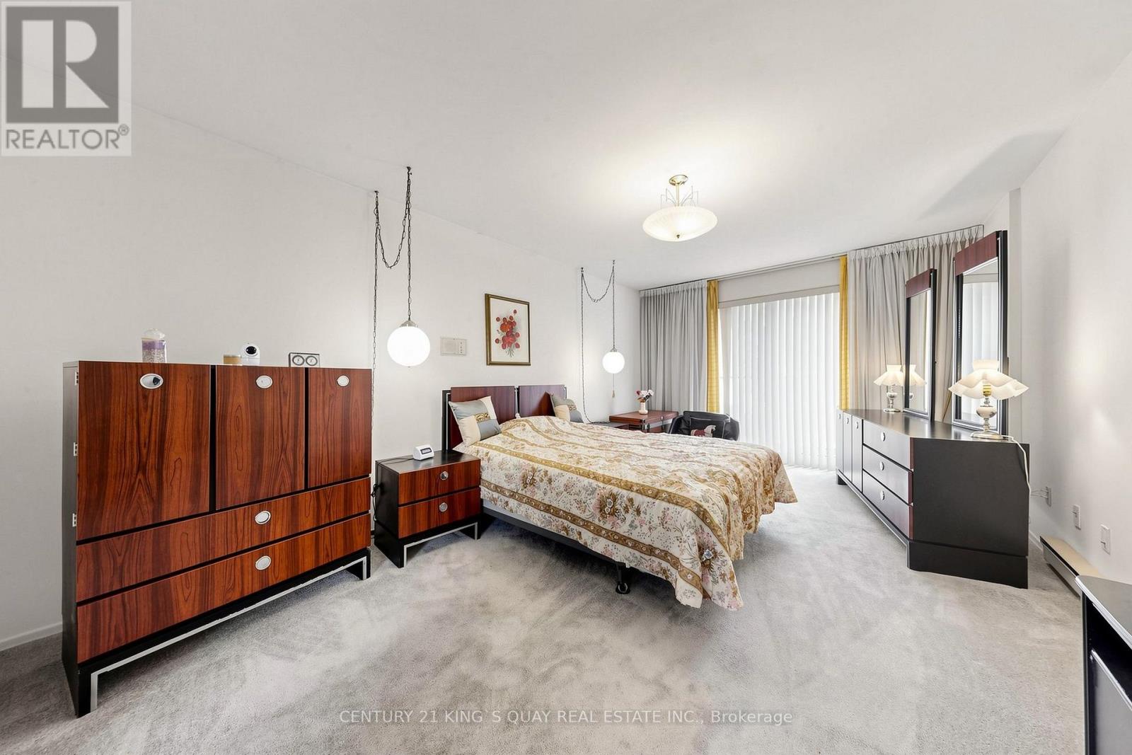 35 COXWELL AVENUE - 19