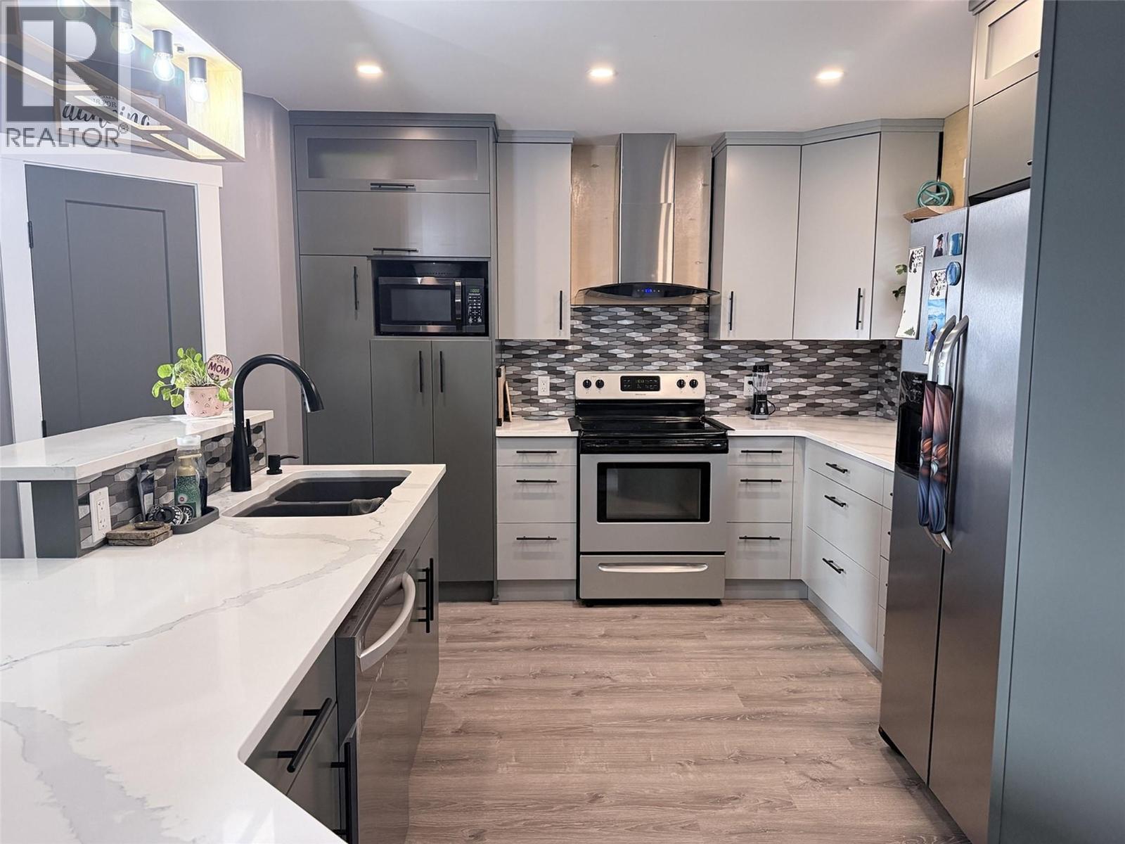 1801 Mt Sinclair Avenue N - 14