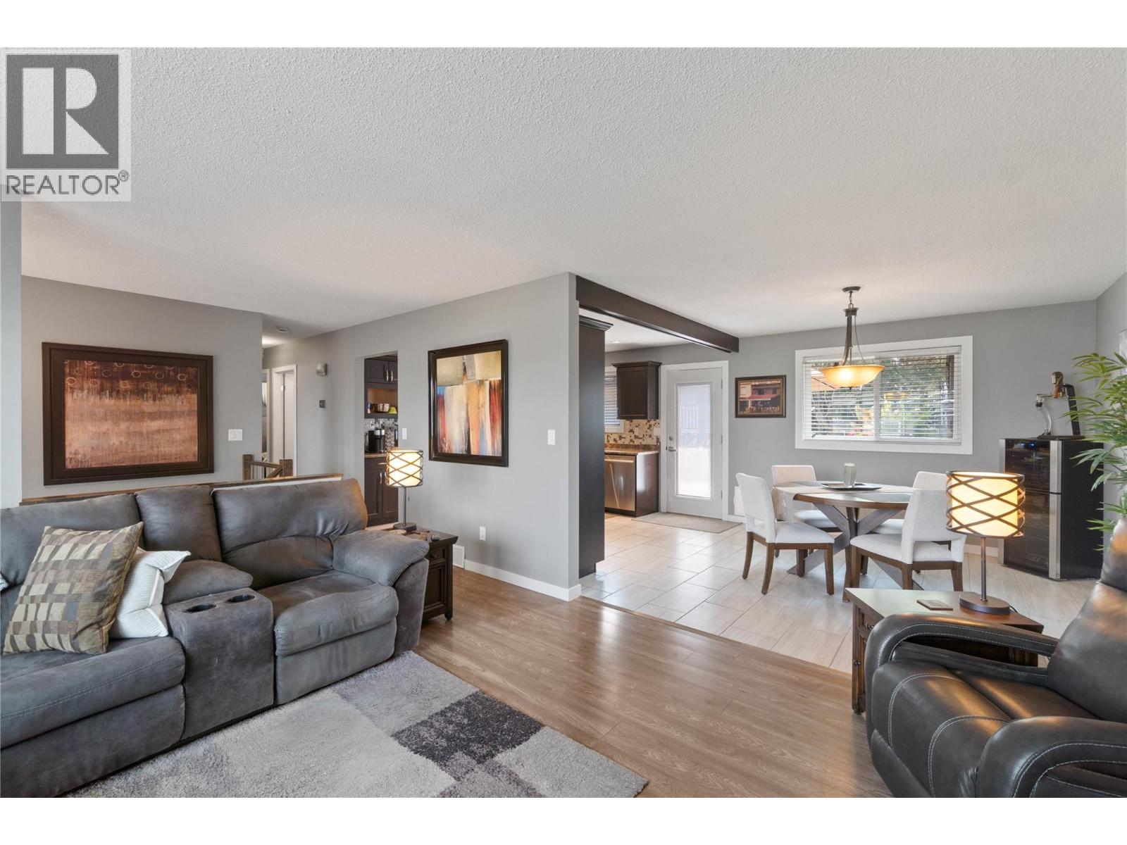 667 Cambridge Crescent - 8