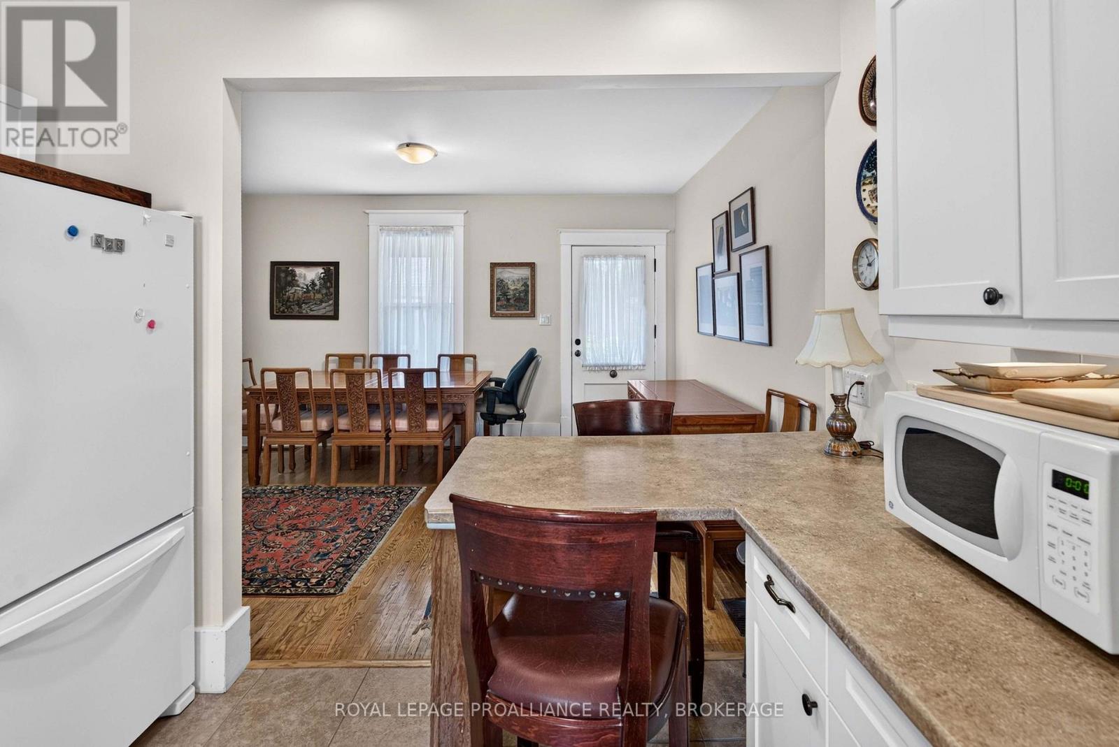 166 ALMA AVENUE - 21