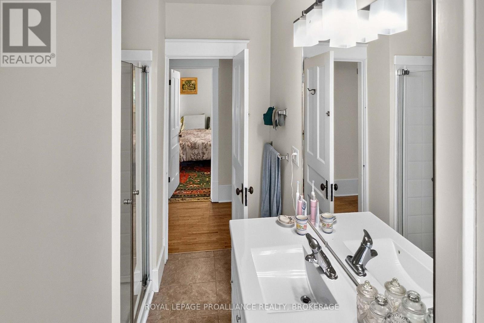 166 ALMA AVENUE - Image 33