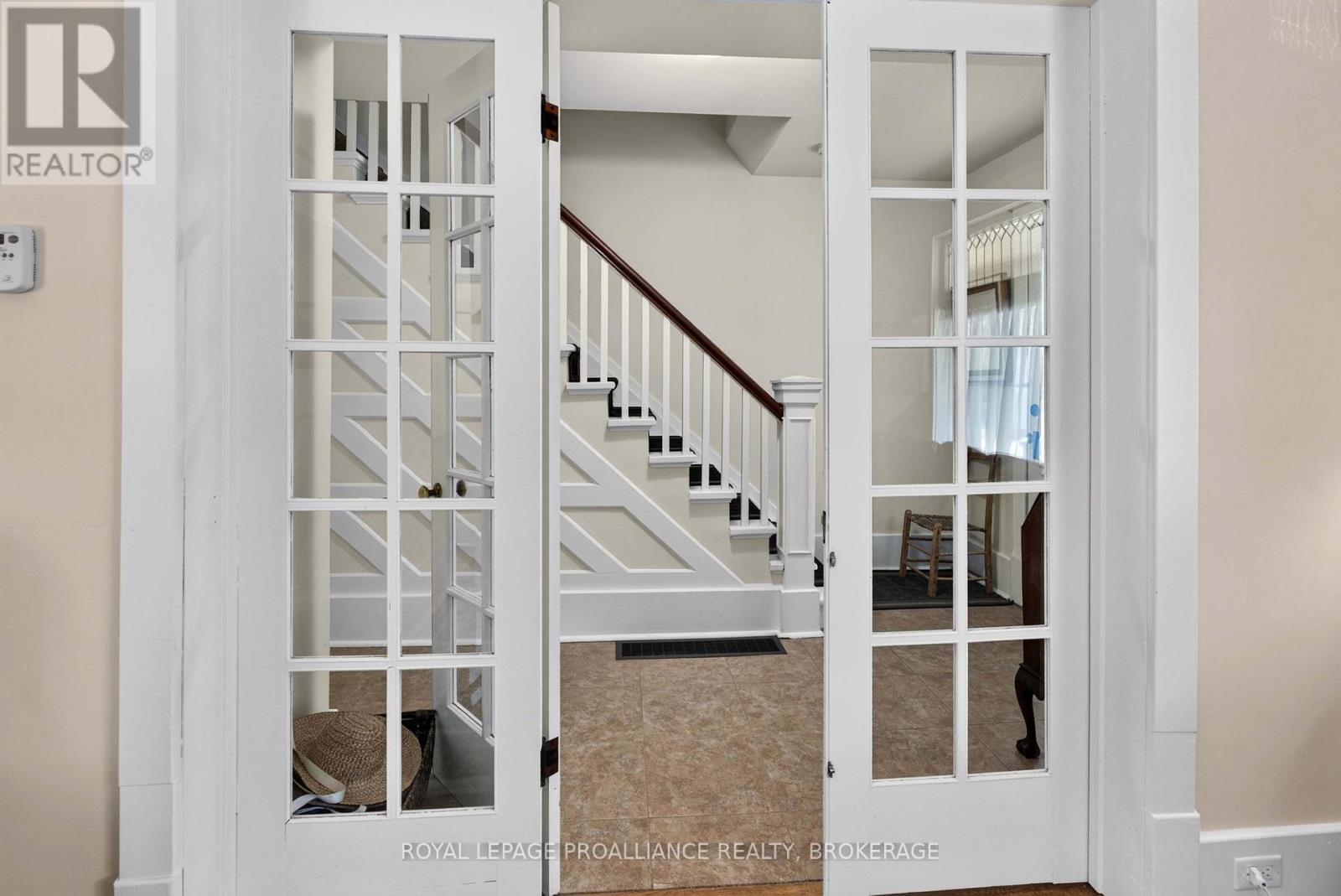 166 ALMA AVENUE - 6