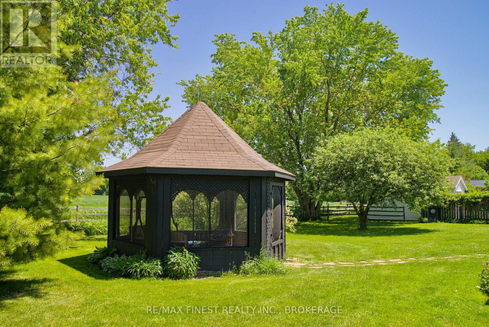 301 COUNTY RD 8 - Image 37
