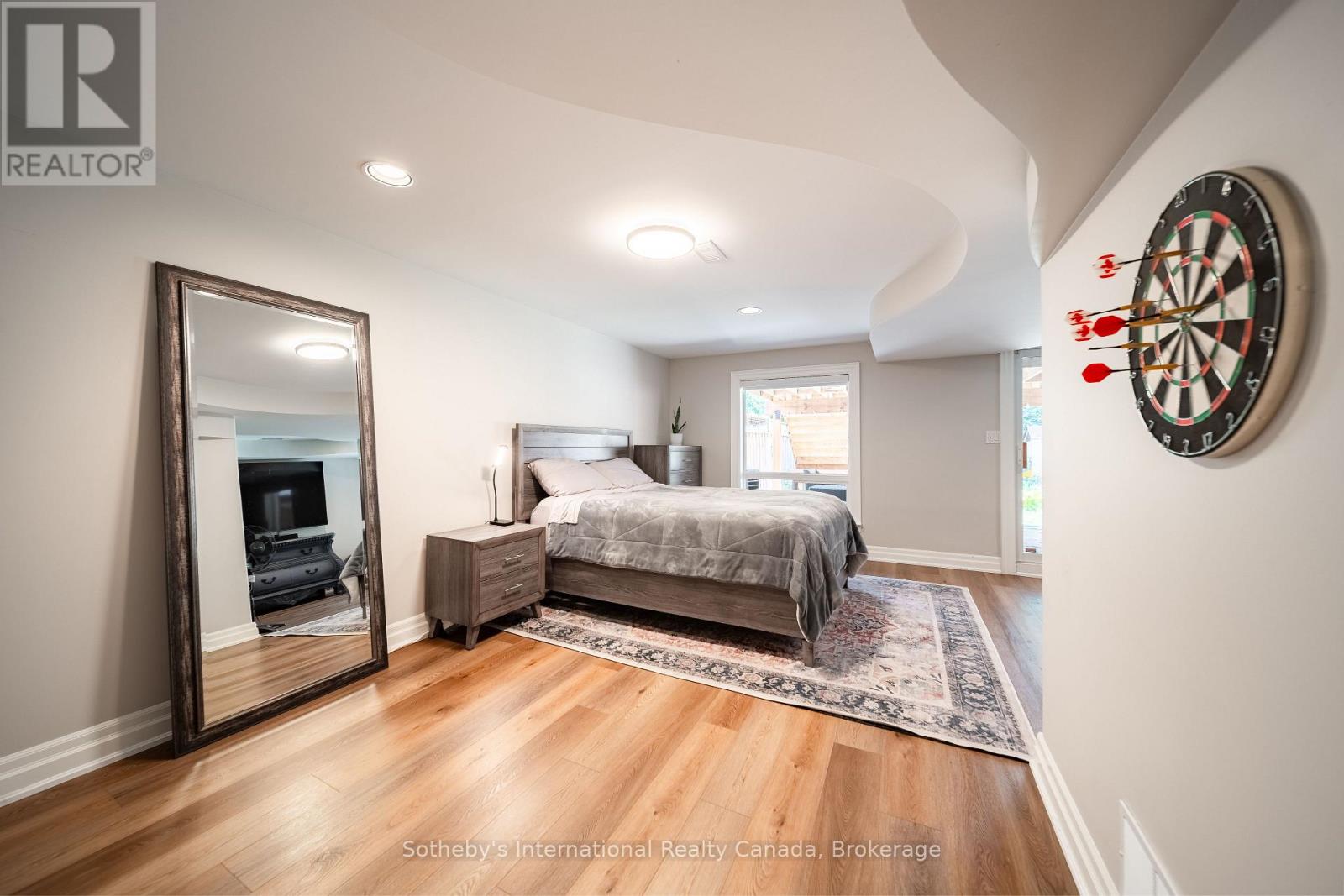 339 RAVINEVIEW WAY - Image 28