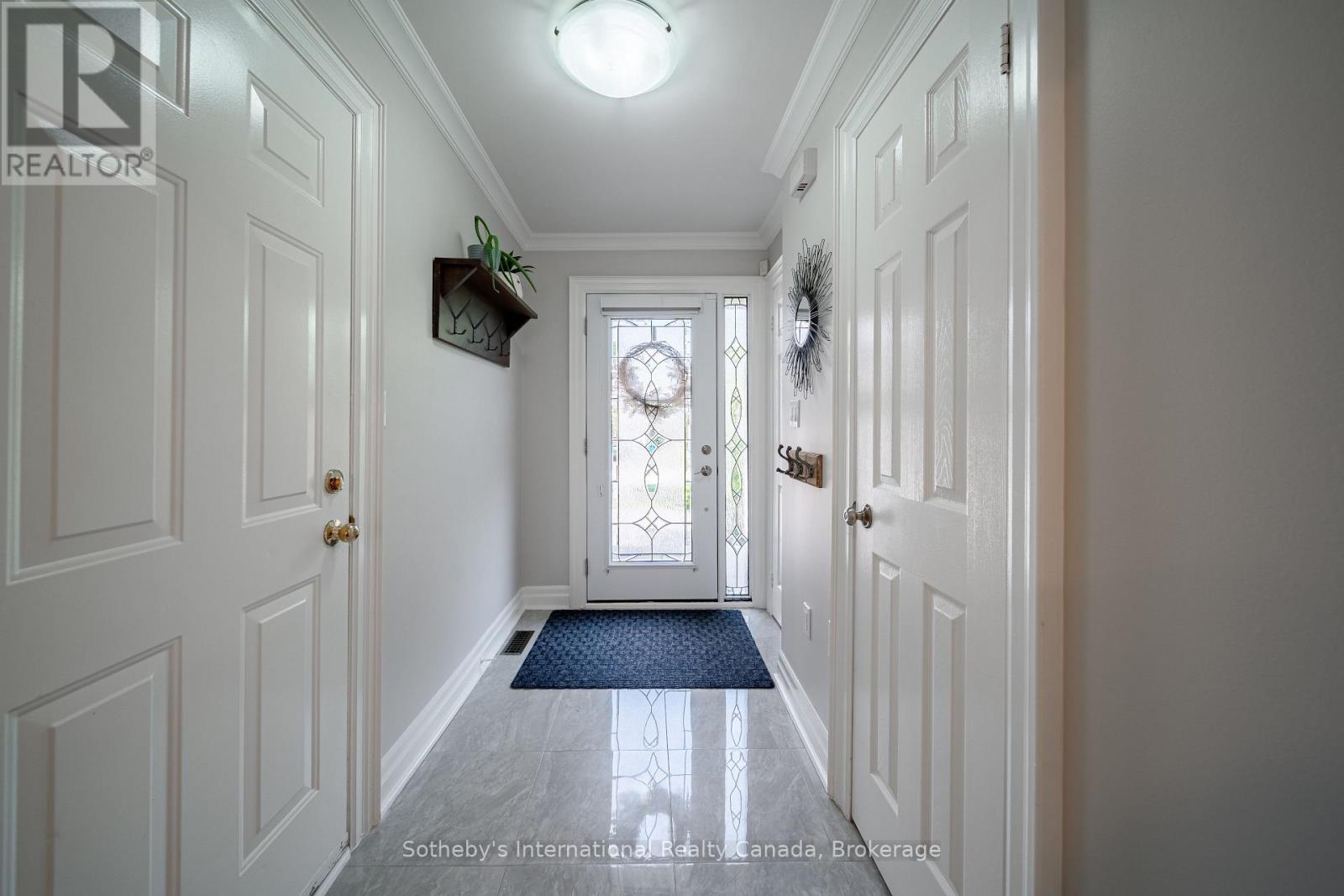 339 RAVINEVIEW WAY - Image 4