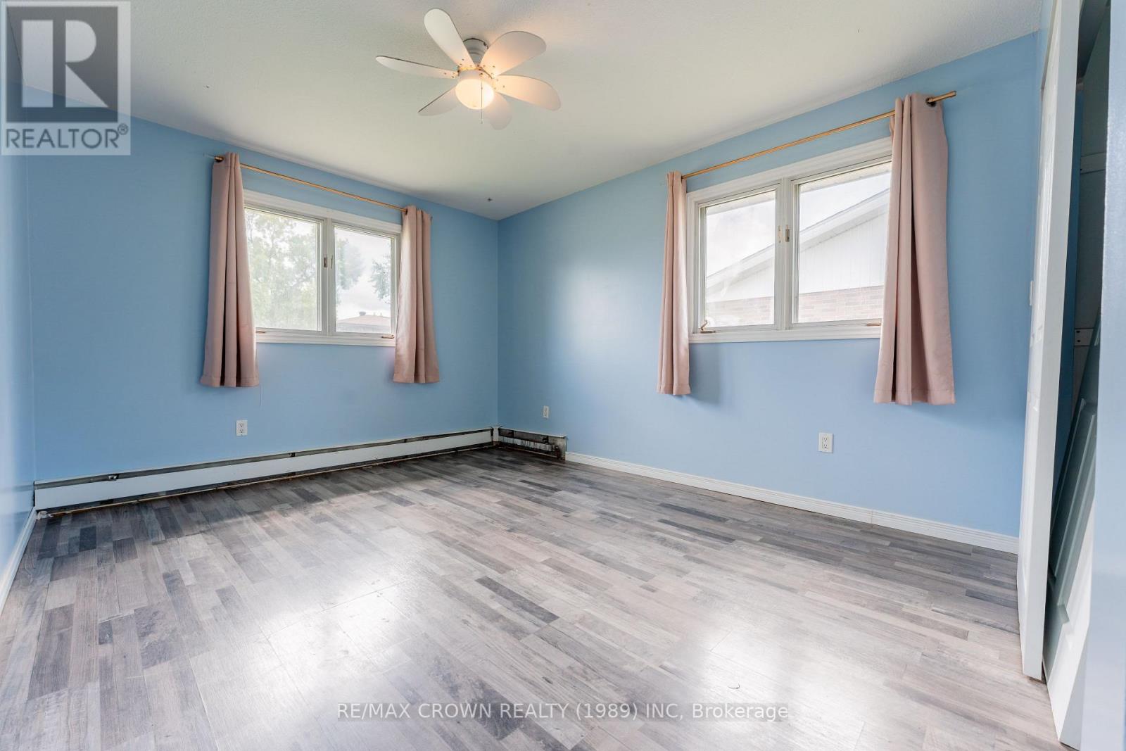 3 CLARK STREET - Image 10