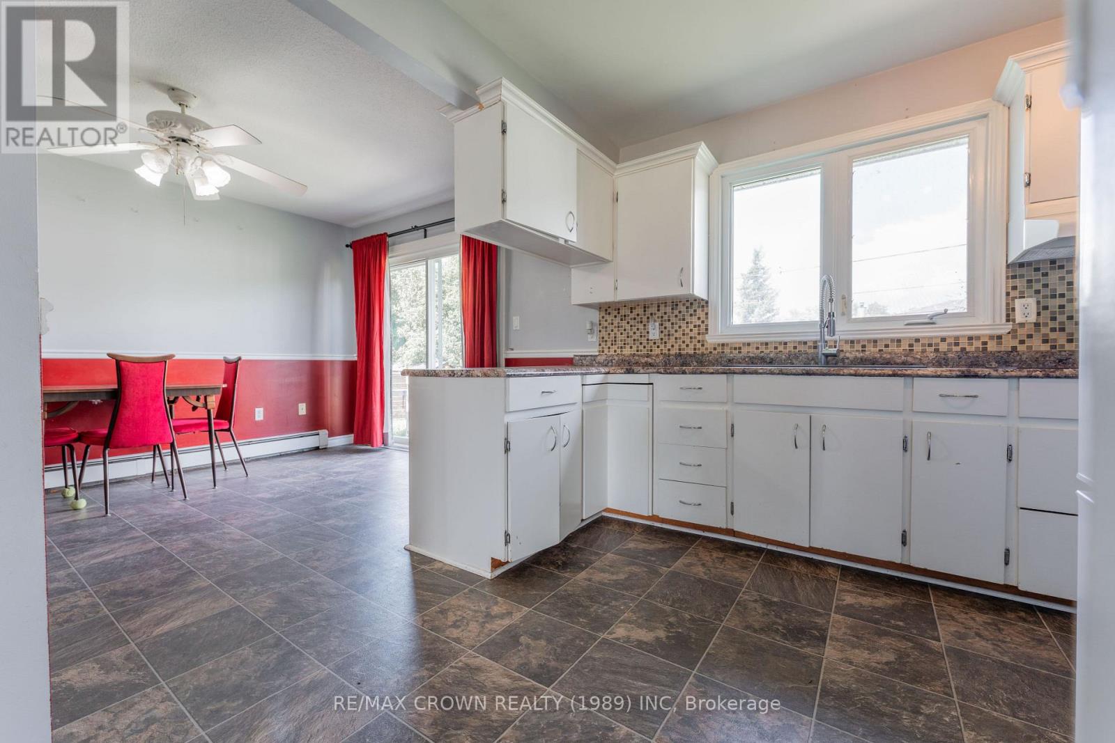 3 CLARK STREET - 20