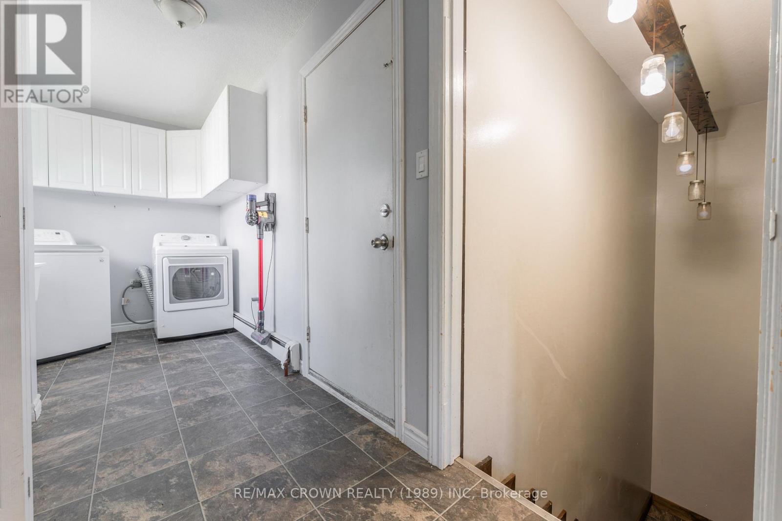 3 CLARK STREET - Image 27
