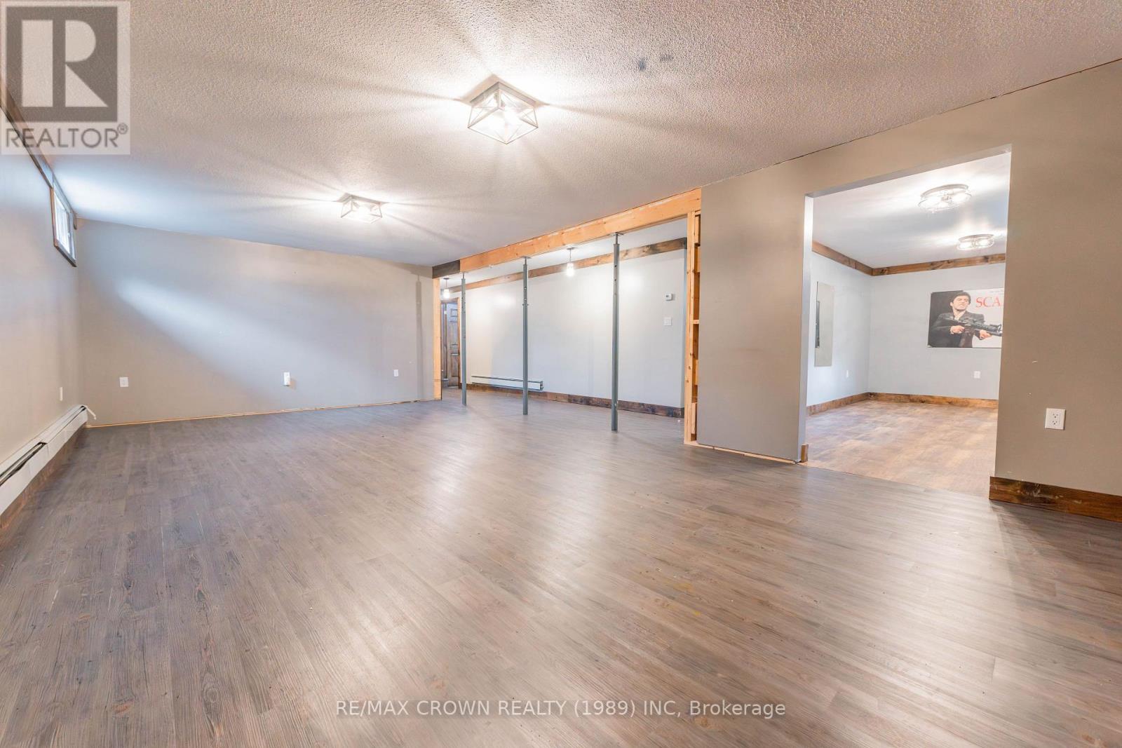 3 CLARK STREET - Image 32