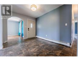 Dining room - 3 Clark Street, Kapuskasing, ON P5N1L3 Photo 6