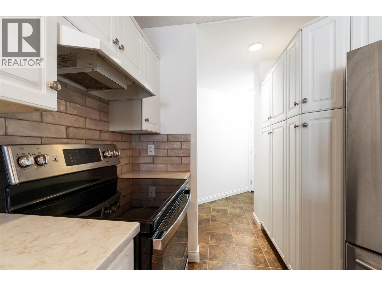 #303 330 7 Street SE - 6