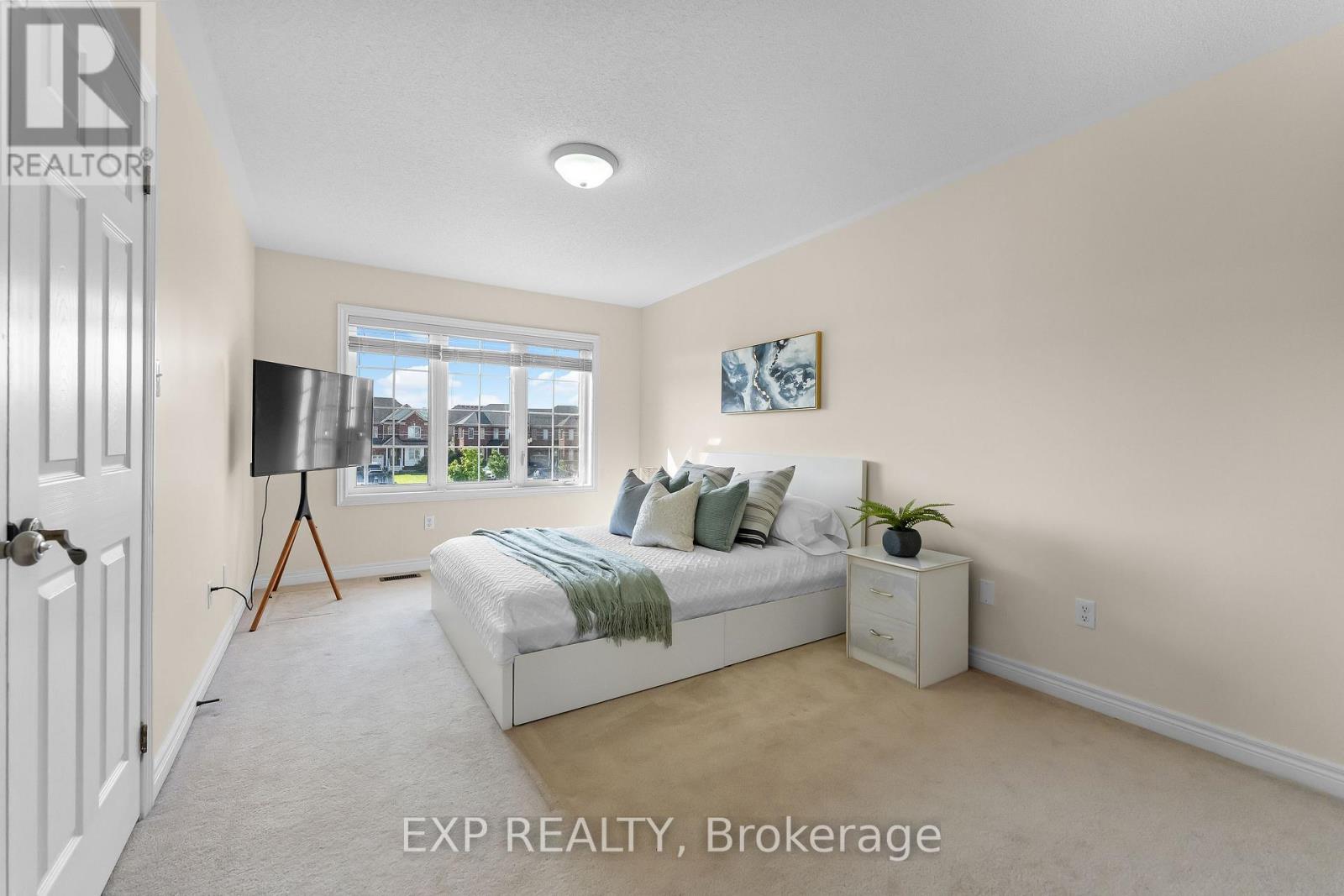 2 DURHAM WAY - Image 23