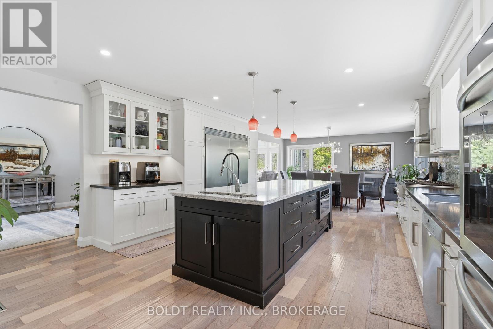 99 DONJON BOULEVARD - Image 12