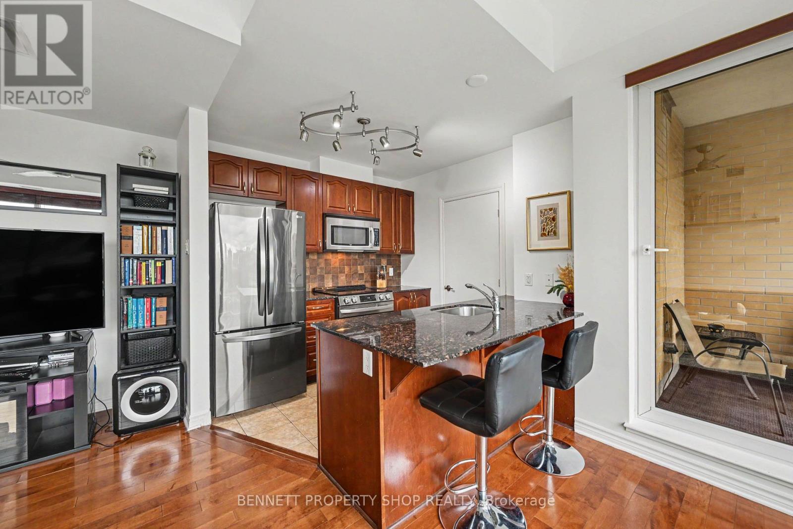 #1304 250 LETT STREET - 3