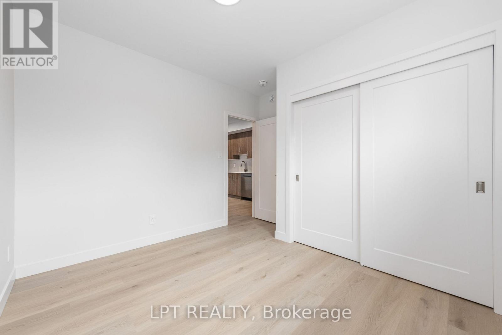 1 Bed, 1 Bath Multi-Family for Rent in Ottawa – 1 – 249 COLUMBUS AVENUE, Ottawa – MLS# X13688518 - Image 10
