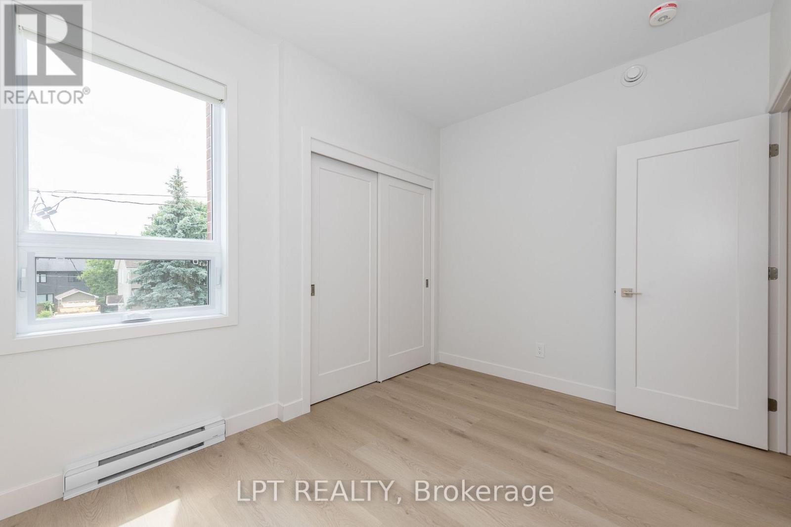 2 Bed, 1 Bath Multi-Family for Rent in Ottawa – 5 – 249 COLUMBUS AVENUE, Ottawa – MLS# X13688542 - Image 12